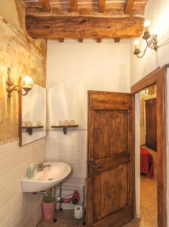 B&B Due Borghi Pisa Bagian luar foto