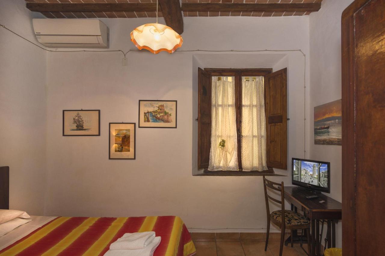 B&B Due Borghi Pisa Bagian luar foto