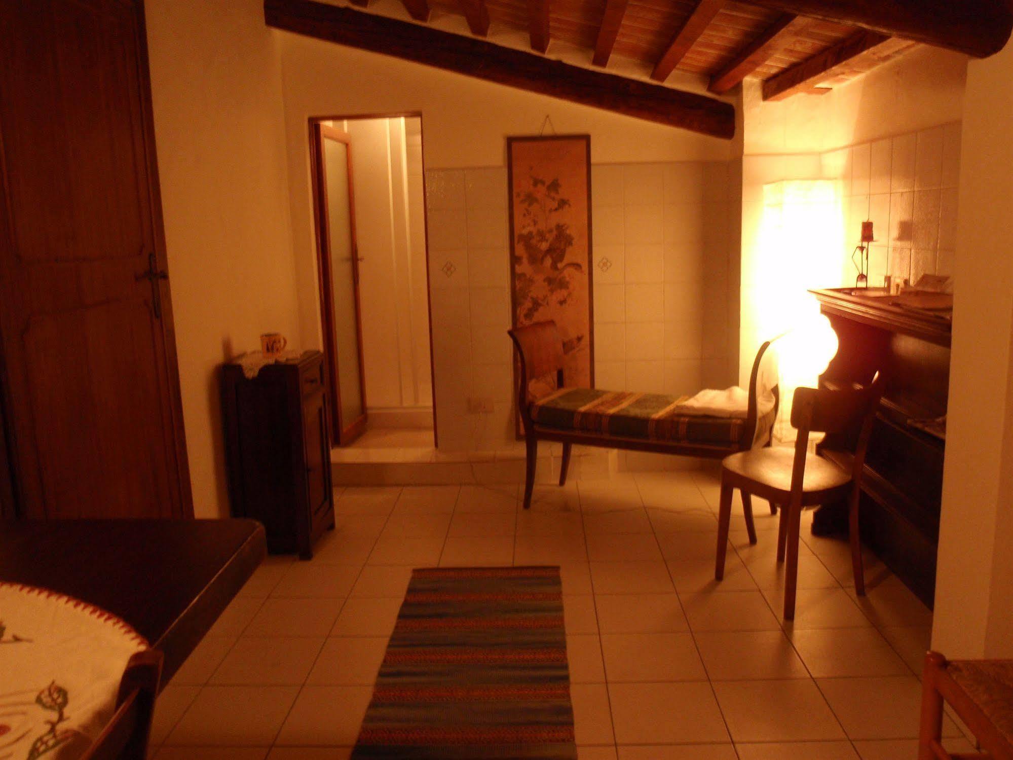 B&B Due Borghi Pisa Bagian luar foto
