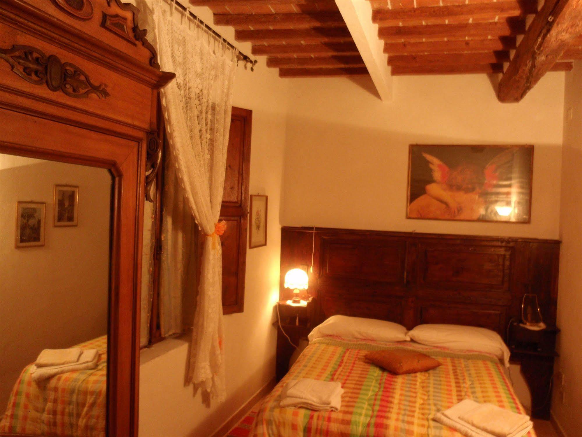 B&B Due Borghi Pisa Bagian luar foto